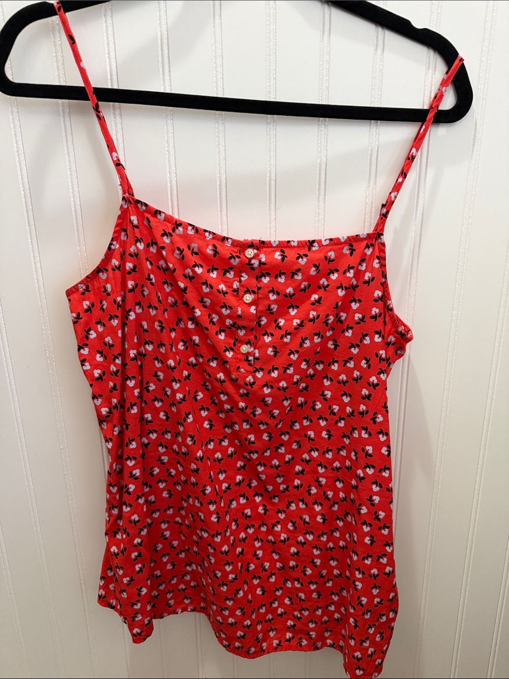 GAP Red Floral Button-Front Tank med tall